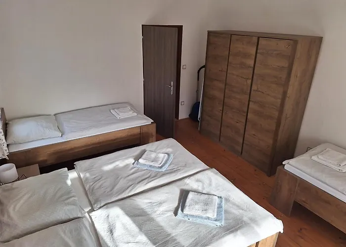 Apartment 180