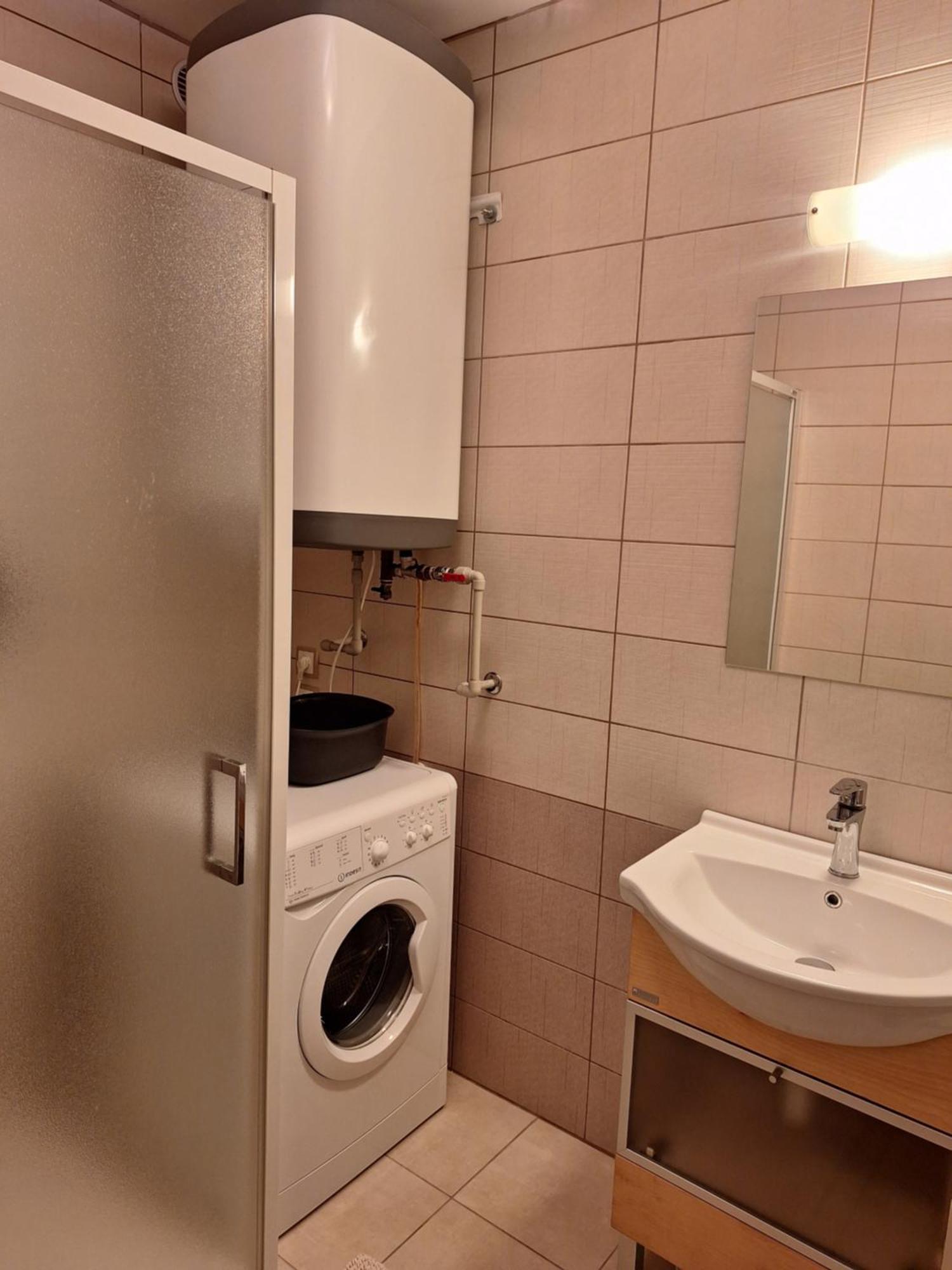 180 Apartment